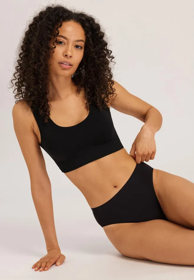 Crop Top Padded Black Women HANRO Wireless Bras