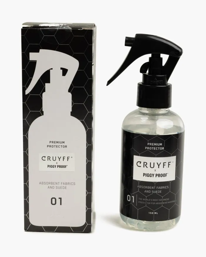 Cruyff Suede Premium Protector Black Accessories Footwear Care Tools
