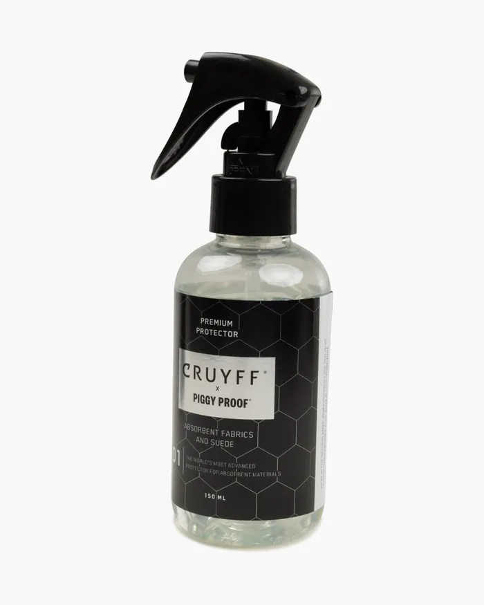 Cruyff Suede Premium Protector Black Accessories Footwear Care Tools Cruyff Suede Premium Protector Black Accessories Footwear Care Tools