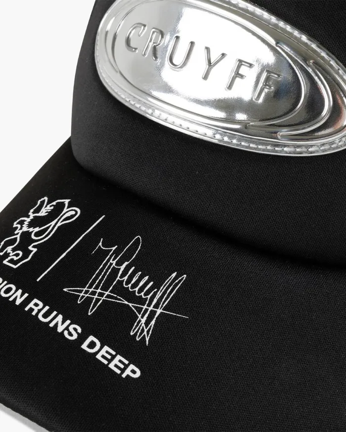Cruyff Vision Trucker Black Accessories Beanies Cruyff Vision Trucker Black Accessories Beanies