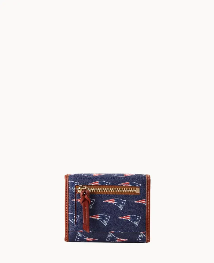 Dooney and Bourke Wallets NFL Patriots Flap Credit Card Wallet Patriots 8211 WomenMen Dooney and Bourke Wallets NFL Patriots Flap Credit Card Wallet Patriots 8211 WomenMen