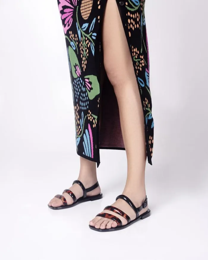 Essential Wave Blacktortoise Women Melissa Sandals