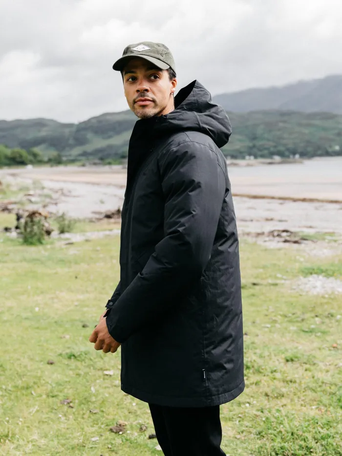 Finisterre Jackets and Coats Men Caelus Waterproof Parka Black