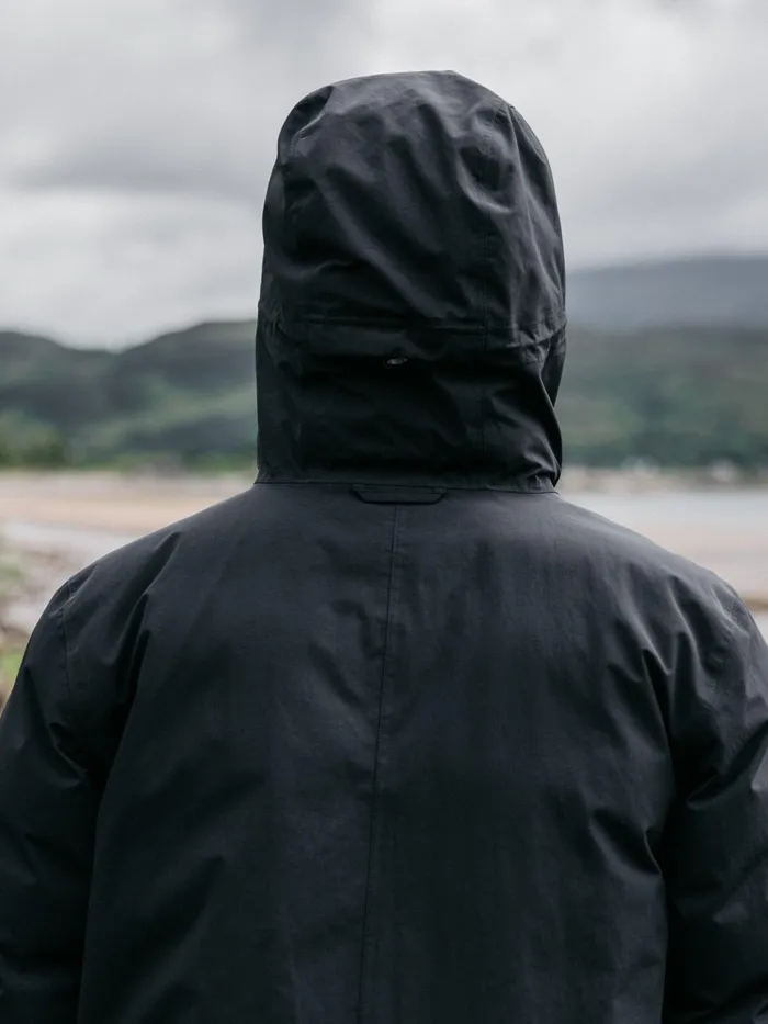 Finisterre Jackets and Coats Men Caelus Waterproof Parka Black