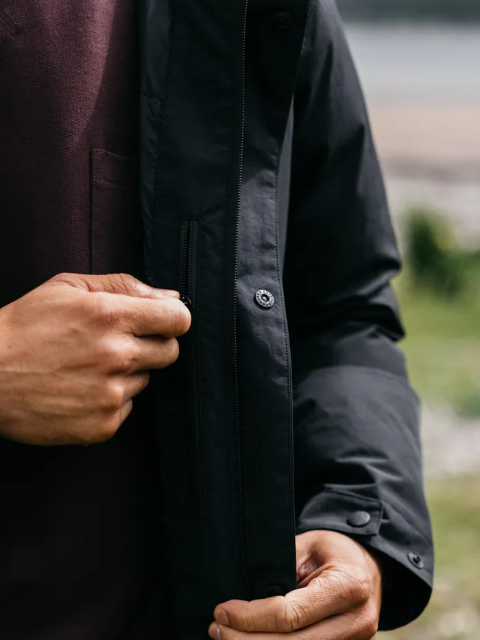Finisterre Jackets and Coats Men Caelus Waterproof Parka Black