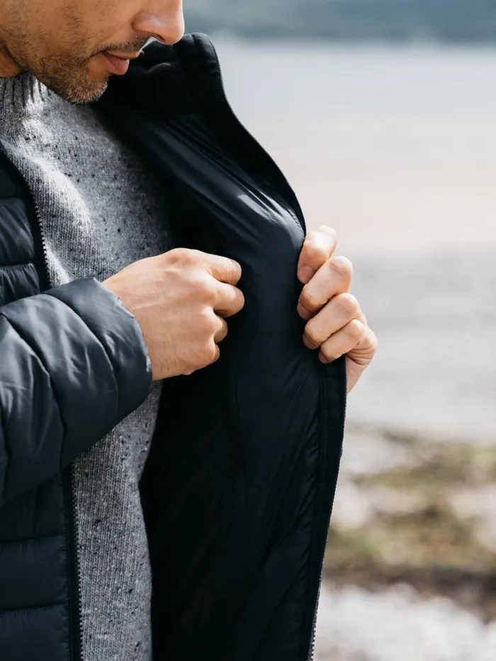 Finisterre Jackets and Coats Men Nimbus Insulated Jacket Black