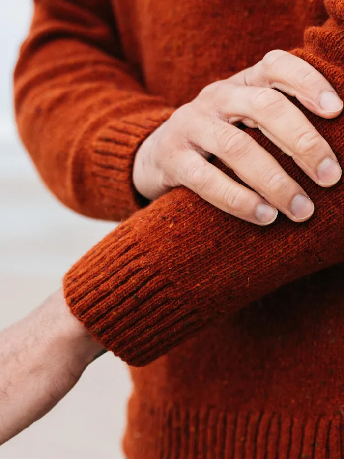 Finisterre Knitwear Men Furlong Crew Sweater Sable