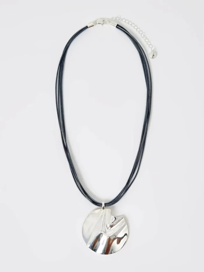 French Connection Rope Hammered Disc Pendant Necklace Silver Women Jewellery