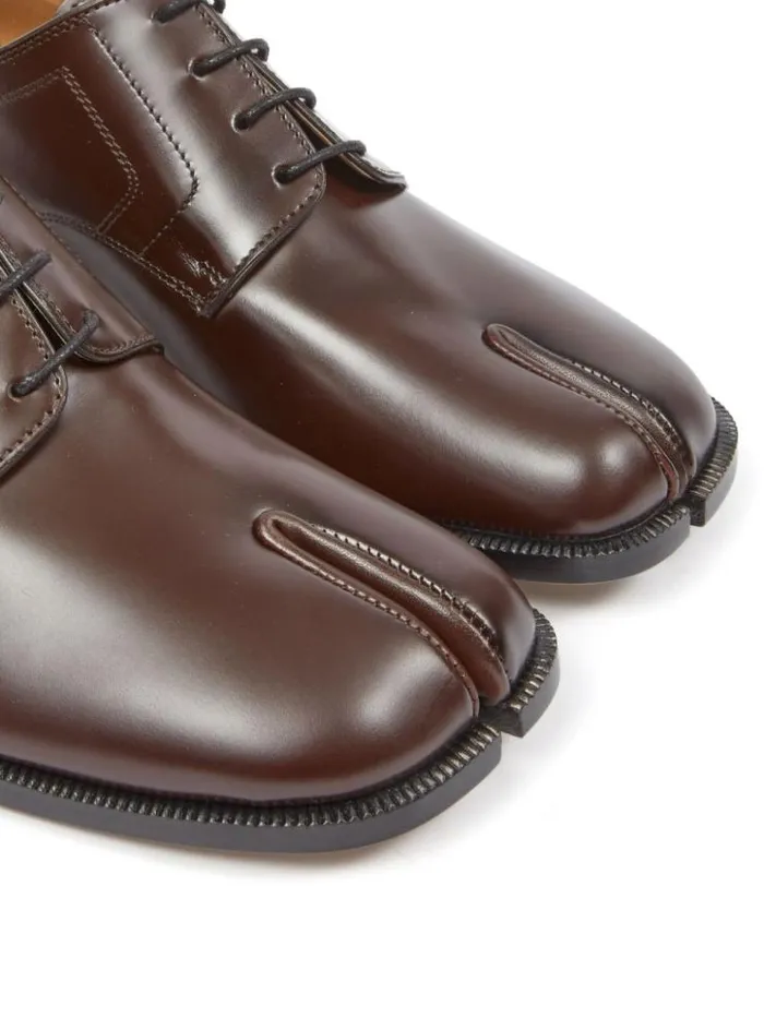 Henrik Vibskov Boutique Tabi Derby Shoes 8211 Chic Brown Women Shoes
