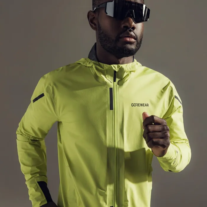 Jackets Men GOREWEAR CONCURVE GORETEX Jacket Mens Lime Yellow