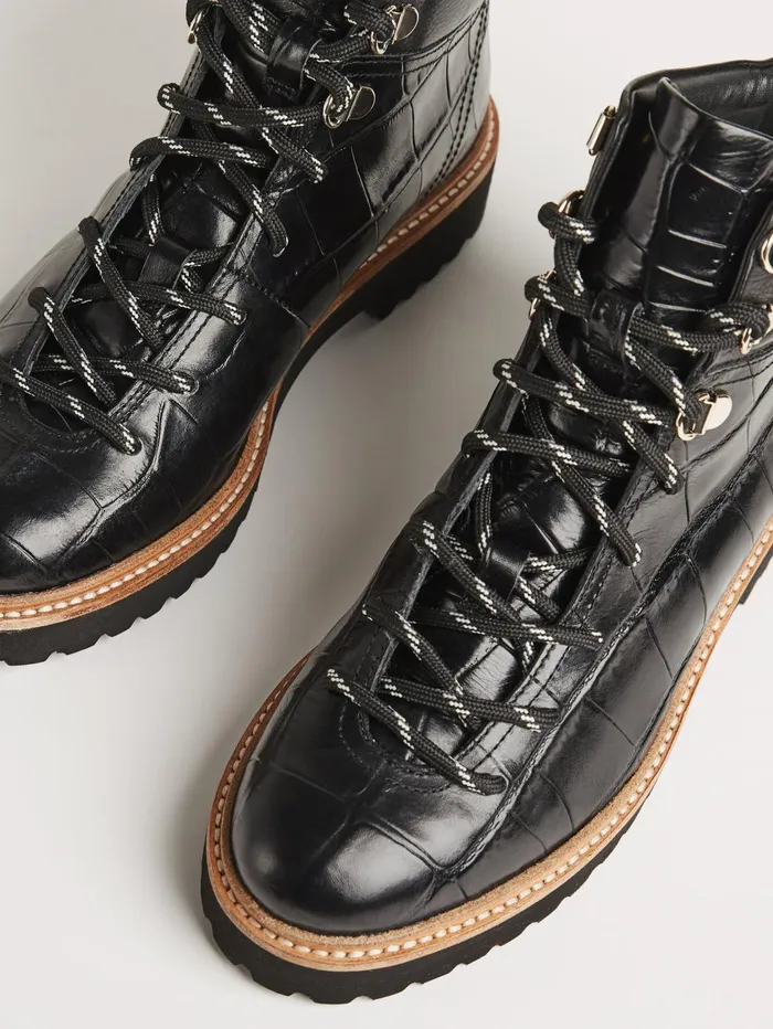 Jigsaw Shoes and Sandals Women Fitzroy Trek Boot Leather Black