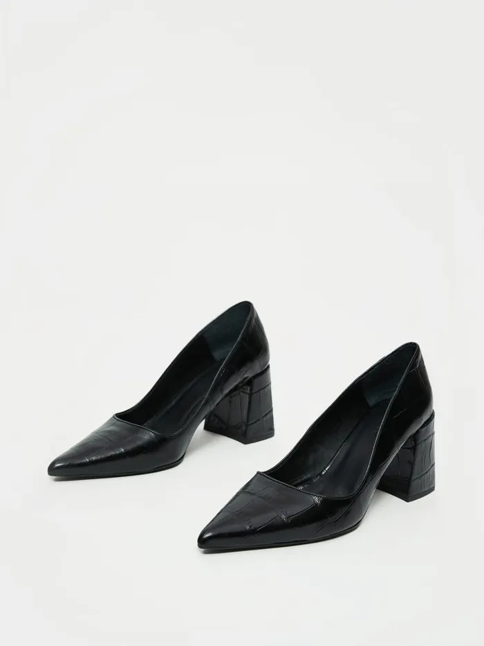 Jigsaw Shoes and Sandals Women Isabel Croc Court Shoe Black