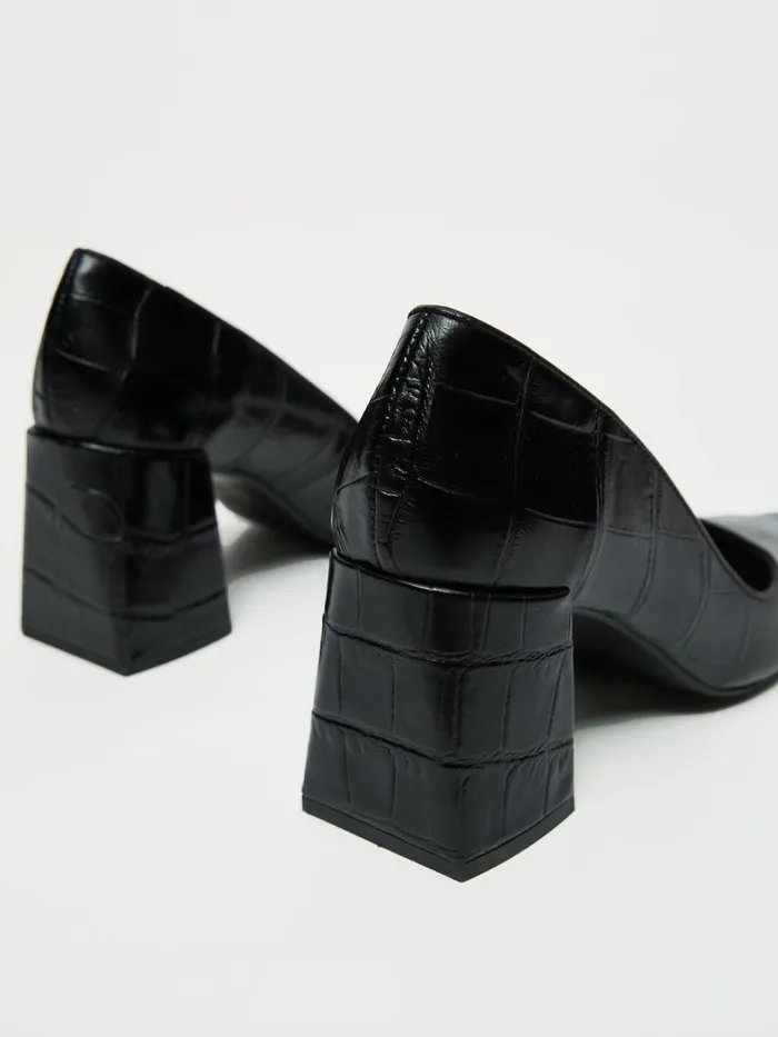 Jigsaw Shoes and Sandals Women Isabel Croc Court Shoe Black