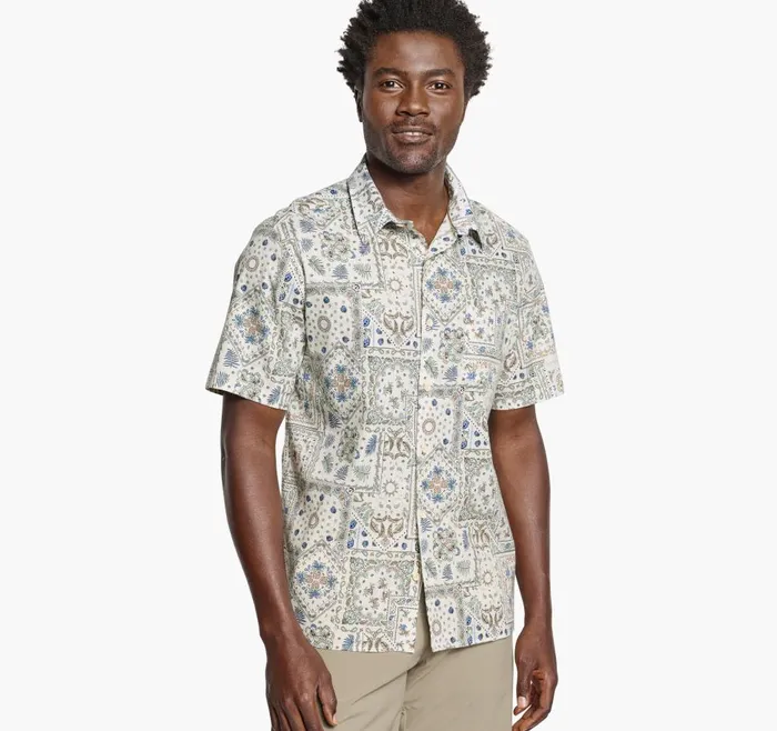 Johnston and Murphy Print Camp Shirt White Multi Bandana Men ShortSleeve Shirts Johnston and Murphy Print Camp Shirt White Multi Bandana Men ShortSleeve Shirts
