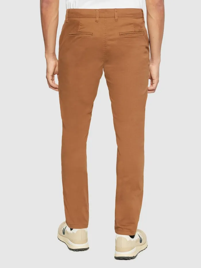 KnowledgeCotton Apparel Pants LUCA Slim Twill Chino Pants Dachshund 8211 Men KnowledgeCotton Apparel Pants LUCA Slim Twill Chino Pants Dachshund 8211 Men