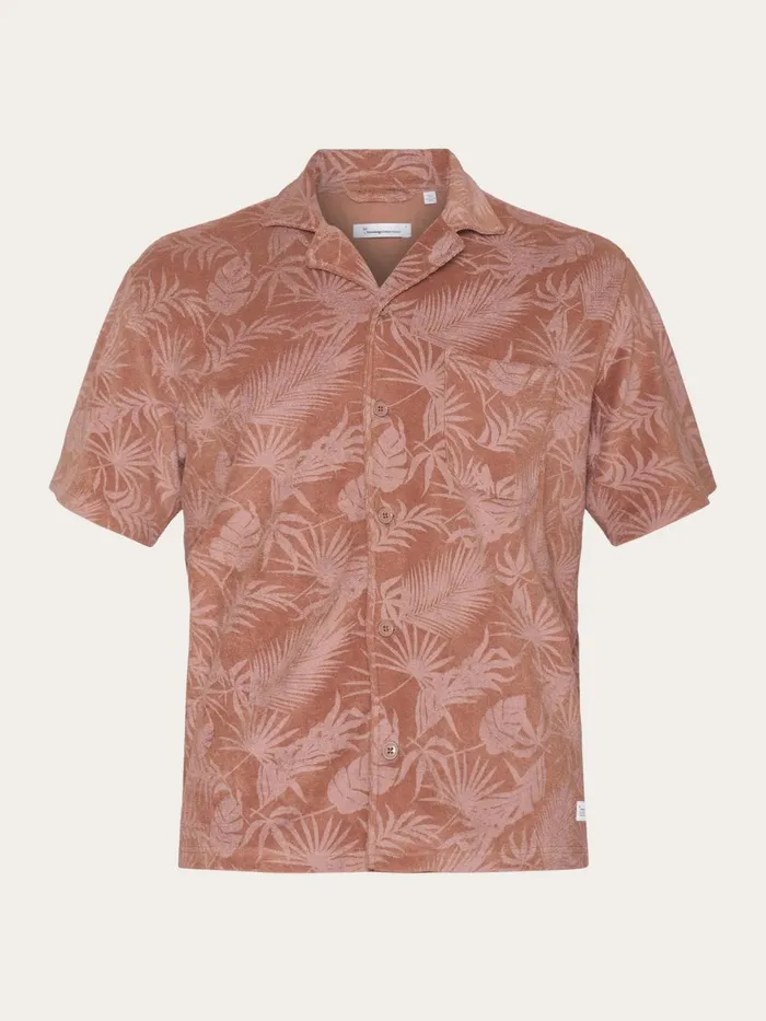 KnowledgeCotton Apparel Shirts Terry Loose Printed Short Sleeve Shirt Brown 8211 Men KnowledgeCotton Apparel Shirts Terry Loose Printed Short Sleeve Shirt Brown 8211 Men