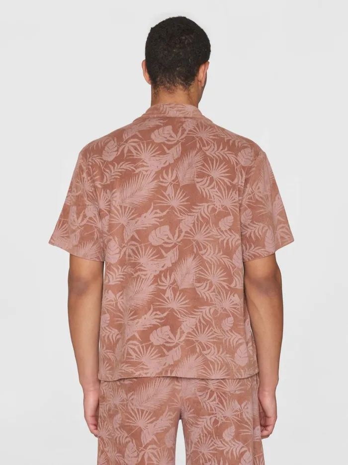 KnowledgeCotton Apparel Shirts Terry Loose Printed Short Sleeve Shirt Brown 8211 Men KnowledgeCotton Apparel Shirts Terry Loose Printed Short Sleeve Shirt Brown 8211 Men