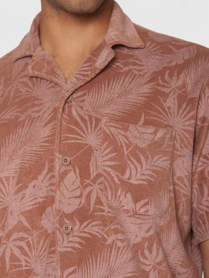 KnowledgeCotton Apparel Shirts Terry Loose Printed Short Sleeve Shirt Brown 8211 Men KnowledgeCotton Apparel Shirts Terry Loose Printed Short Sleeve Shirt Brown 8211 Men