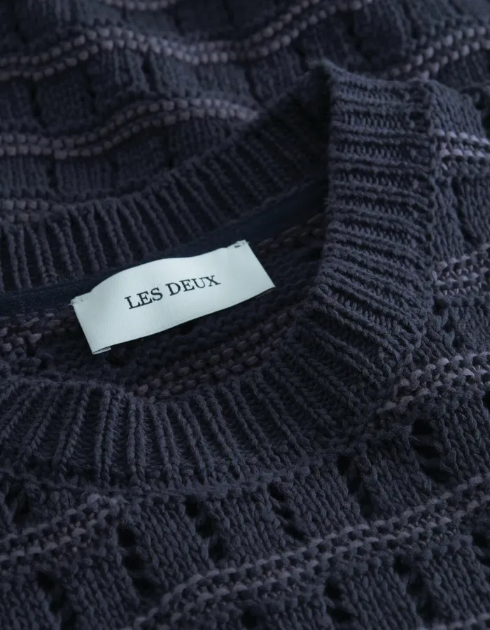 Men Gouen Roundneck Knit 8211 Dark Navy Les Deux Knitwear