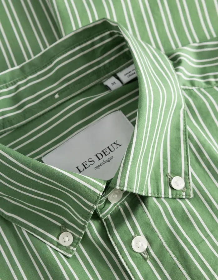 Men Kent Poplin Shirt 8211 Light IvoryVintage Green Les Deux ShirtsOvershirts