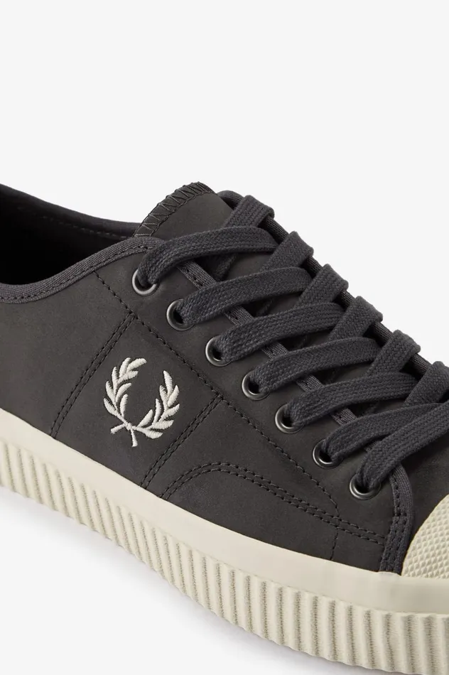 Men Low Hughes Gunmetalecru Fred Perry Shoes