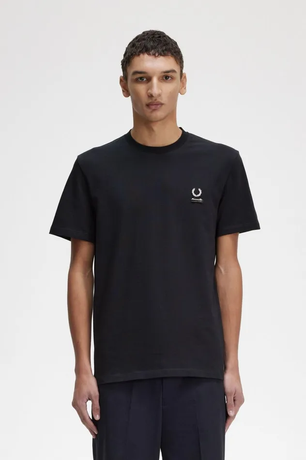 Men Raf SimonsEnamel Pin TShirt Black Fred Perry TShirts