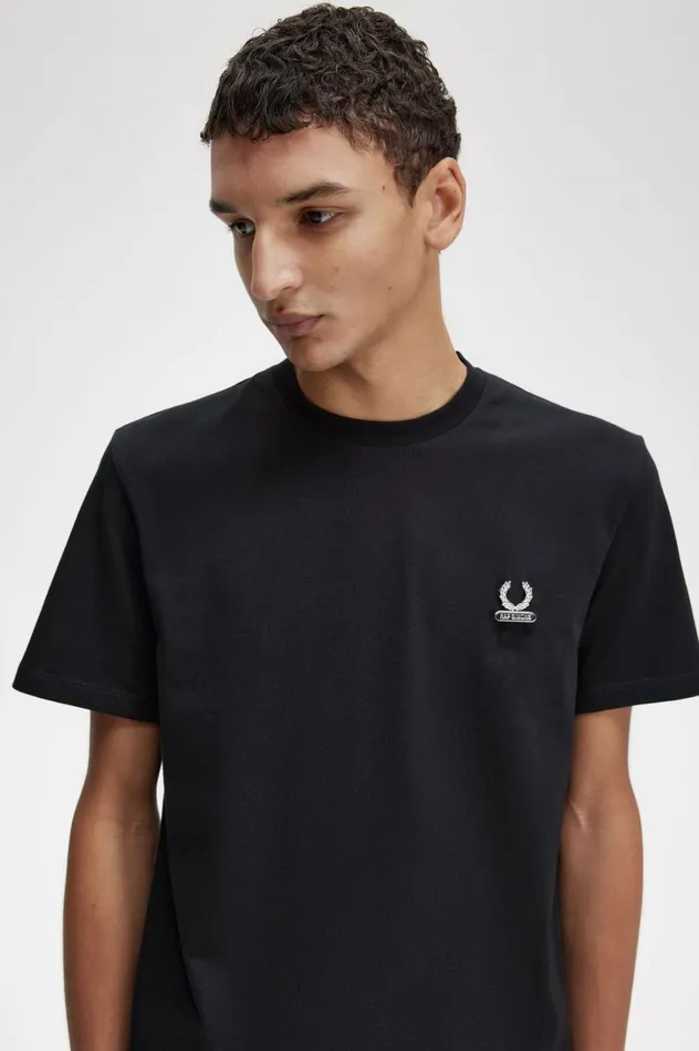 Men Raf SimonsEnamel Pin TShirt Black Fred Perry TShirts