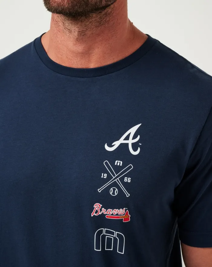 Men Tees TravisMathew ATLANTA BRAVES SUNSET SLAM TEE Total Eclipse