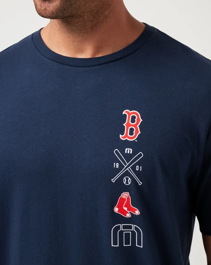 Men Tees TravisMathew BOSTON RED SOX SUNSET SLAM TEE Total Eclipse