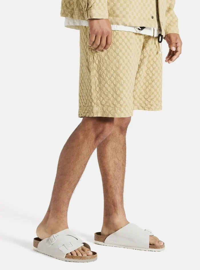 Pleated Track Short In Camel Dot Waffle Men Universal Works Shorts
