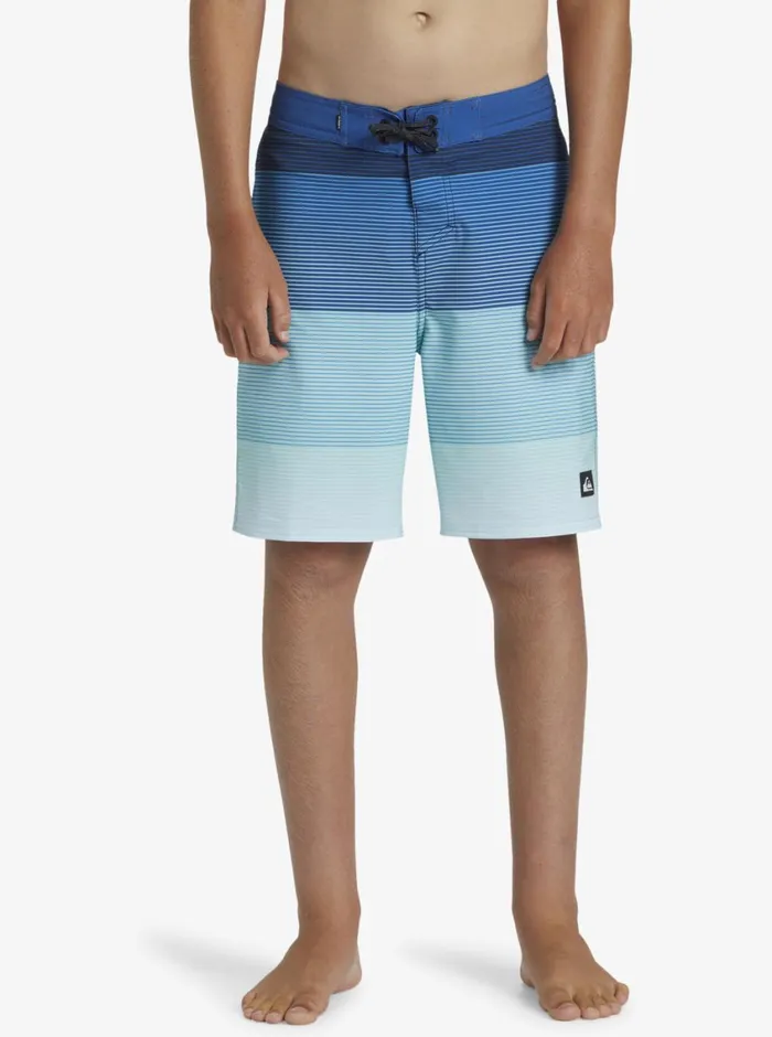 Quiksilver 816 Surfsilk Massive 17034 Boardshorts Monaco Blue Boys Boardshorts Quiksilver 816 Surfsilk Massive 17034 Boardshorts Monaco Blue Boys Boardshorts