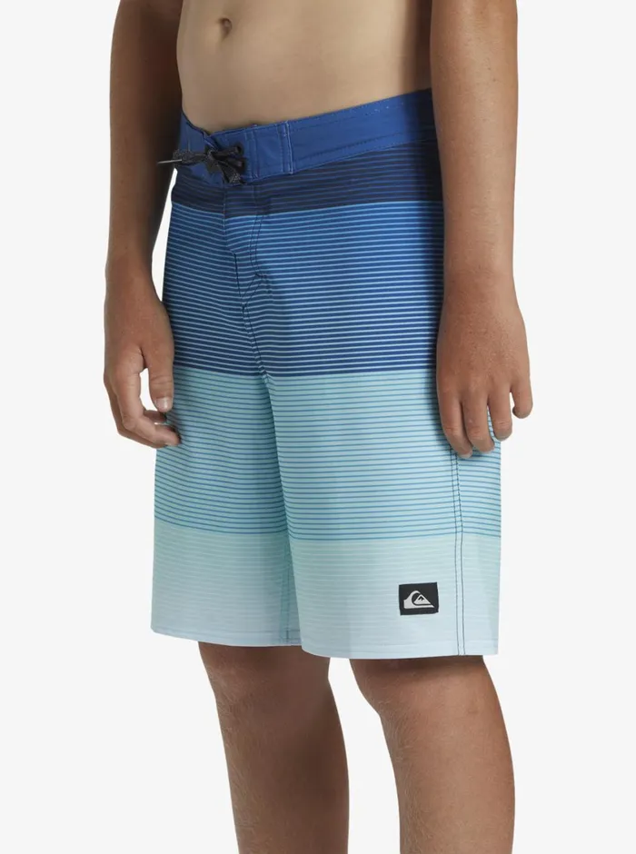 Quiksilver 816 Surfsilk Massive 17034 Boardshorts Monaco Blue Boys Boardshorts Quiksilver 816 Surfsilk Massive 17034 Boardshorts Monaco Blue Boys Boardshorts