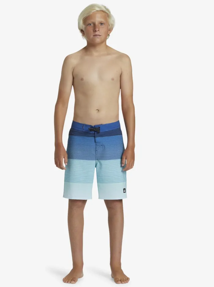 Quiksilver 816 Surfsilk Massive 17034 Boardshorts Monaco Blue Boys Boardshorts Quiksilver 816 Surfsilk Massive 17034 Boardshorts Monaco Blue Boys Boardshorts