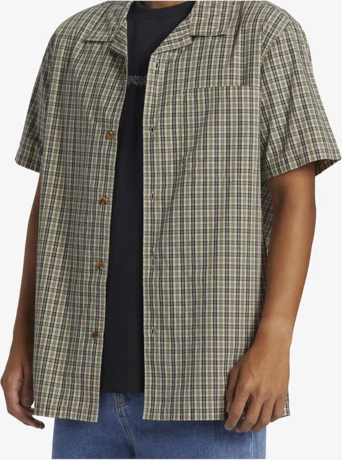 Quiksilver Saturn Casual Short Sleeve Woven Shirt Khaki Mercury Ss Mens Shirts and Polos Quiksilver Saturn Casual Short Sleeve Woven Shirt Khaki Mercury Ss Mens Shirts and Polos
