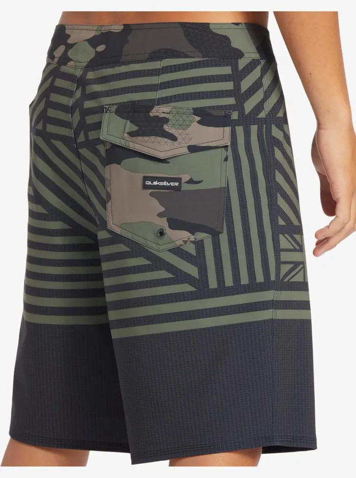 Quiksilver Surfsilk Hawaii Flag 20034 Boardshorts Black Mens Shorts and Amphibians Quiksilver Surfsilk Hawaii Flag 20034 Boardshorts Black Mens Shorts and Amphibians