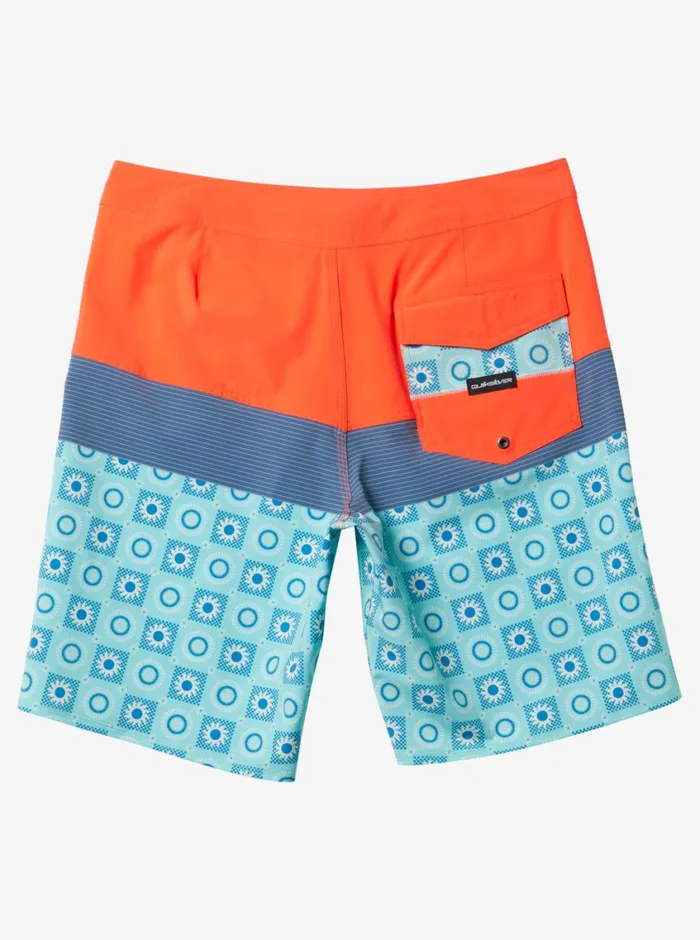 Quiksilver Surfsilk Panel 20034 Boardshorts Fiery Coral Mens Shorts and Amphibians