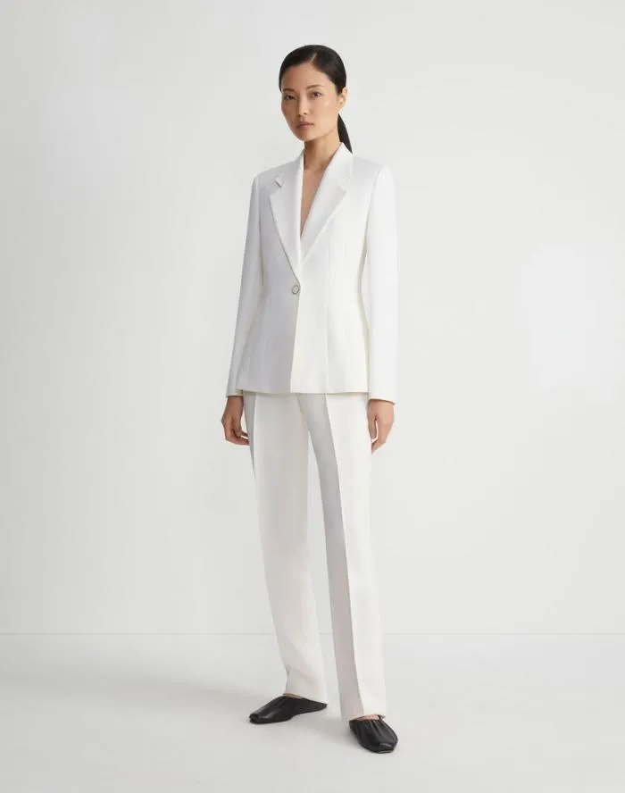 Ready To Wear WoolSilk Crepe Single Button Blazer Cloud Lafayette 148 New York Jackets and Blazers