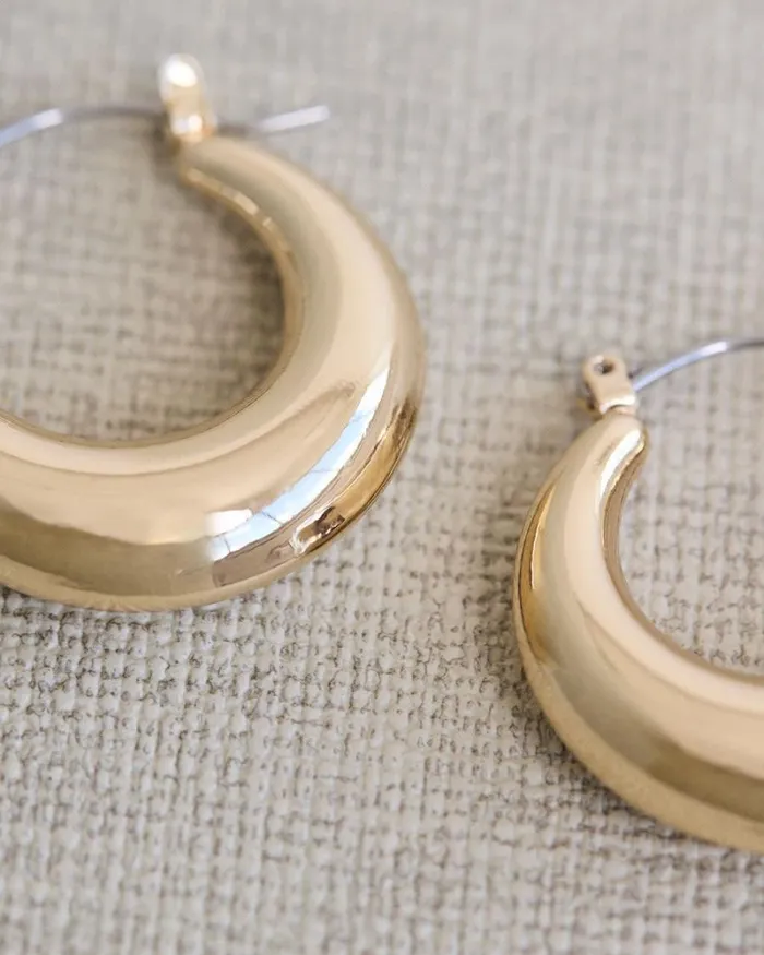 RWandCO Earrings Thick Hoops Gold 8211 Women RWandCO Earrings Thick Hoops Gold 8211 Women