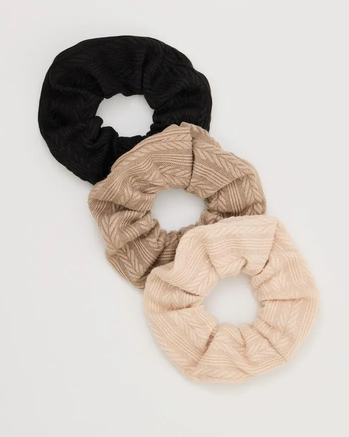 RWandCO Hair Accessories CableKnit Scrunchies 8211 Set Of 3 Multicolor 8211 Women RWandCO Hair Accessories CableKnit Scrunchies 8211 Set Of 3 Multicolor 8211 Women
