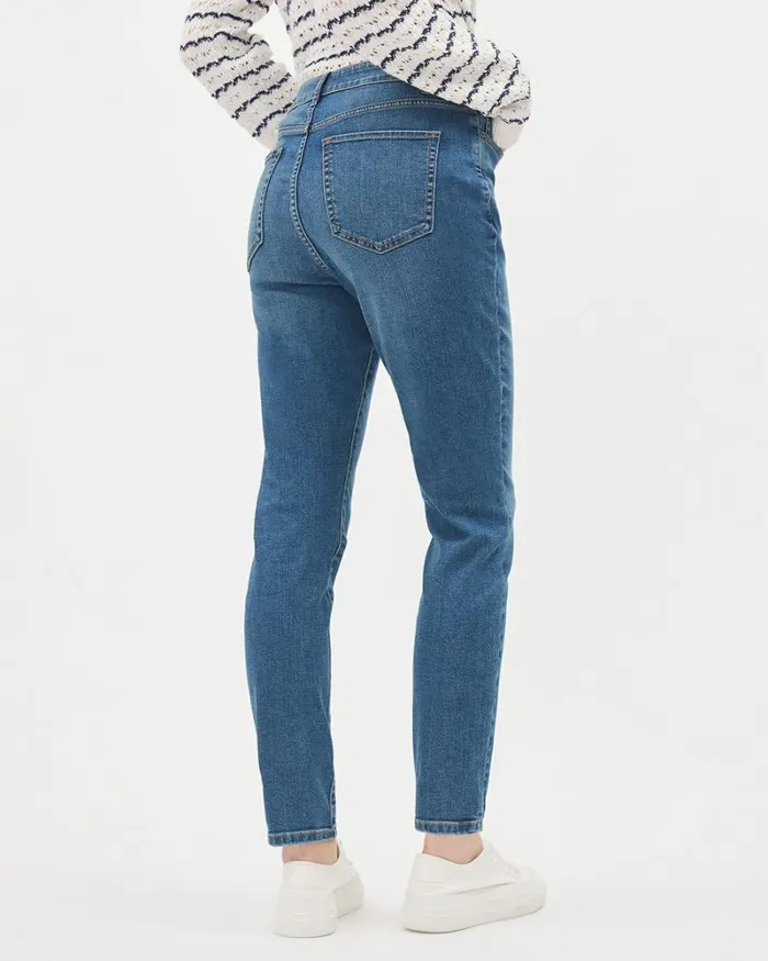 RWandCO Jeans HighRise Natalie Jegging Medium Wash 8211 Women RWandCO Jeans HighRise Natalie Jegging Medium Wash 8211 Women
