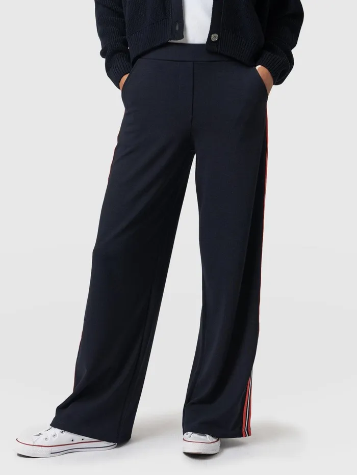 Saint And Sofia Pants Women Victory Straight Leg Pant 8211 NavyRed Stripe Navyred Stripe