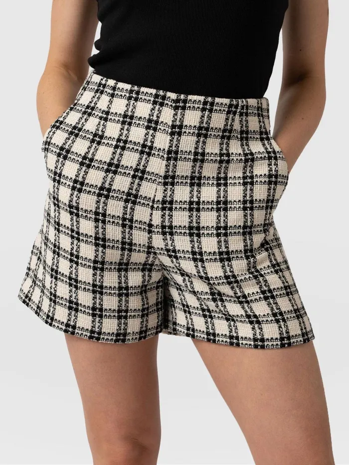 Saint And Sofia Shorts Women Carnaby Short 8211 Black and Cream Check Black and Cream Check