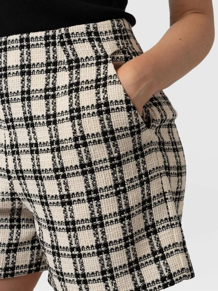 Saint And Sofia Shorts Women Carnaby Short 8211 Black and Cream Check Black and Cream Check