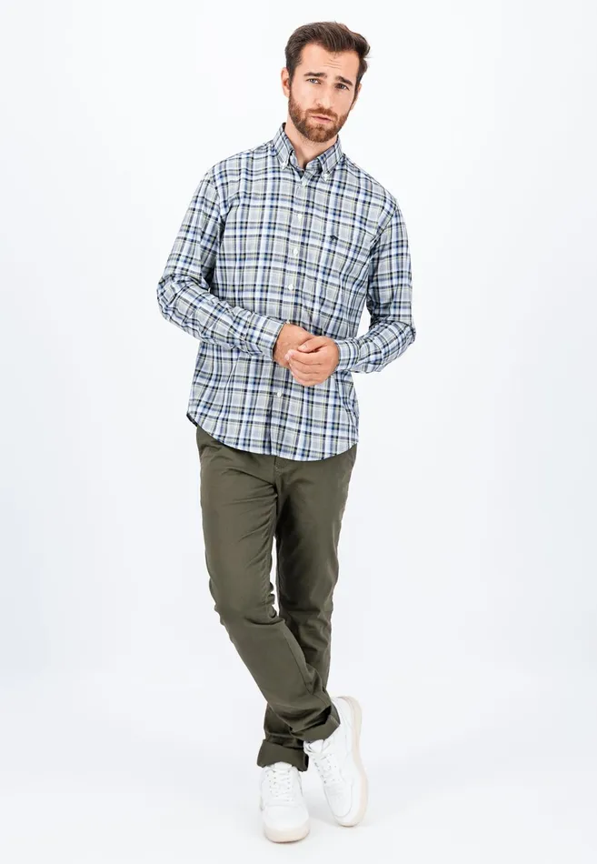 Shirts Men FYNCHHATTON Carroted Shirt With Buttondown Collar Grass Greenflamelight Khaki