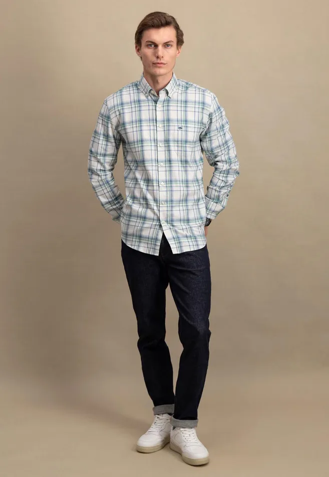 Shirts Men FYNCHHATTON Carroted Shirt With Buttondown Collar Grass Greenwinter Whitedark Teal