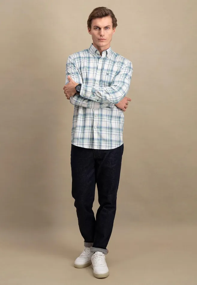 Shirts Men FYNCHHATTON Carroted Shirt With Buttondown Collar Grass Greenwinter Whitedark Teal