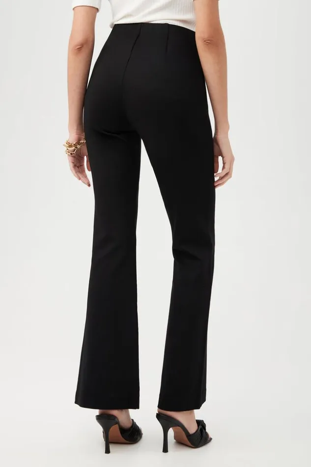 SHOP Trina Turk ALL BOTTOMS CHIMAYO 3 PANT