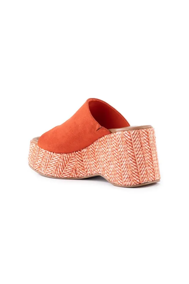 SHOP Trina Turk SHOES SEYCHELLES TULIP PLATFORM SANDAL
