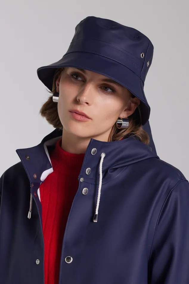 Stutterheim Beckholmen Bucket Hat Navy Women Bucket Hats