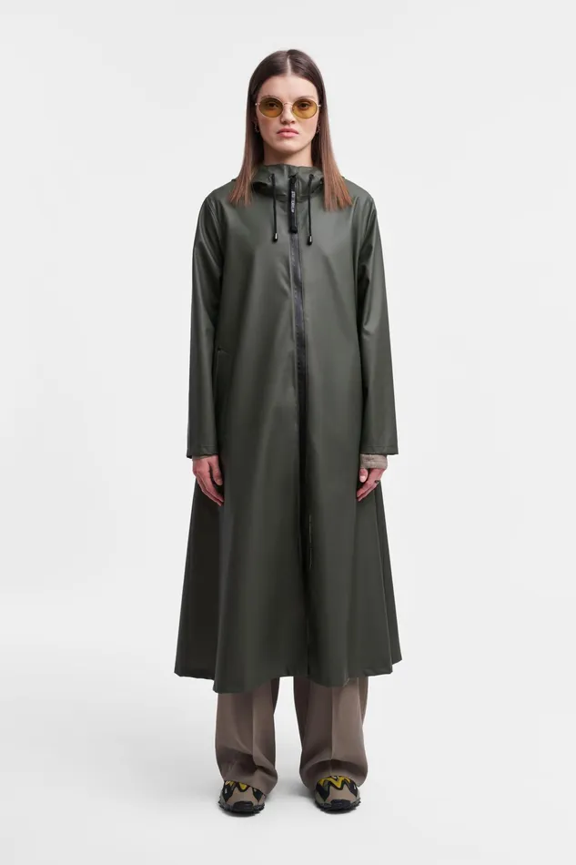 Stutterheim Mosebacke Long Lightweight Zip Raincoat Green Women Long Raincoats Stutterheim Mosebacke Long Lightweight Zip Raincoat Green Women Long Raincoats